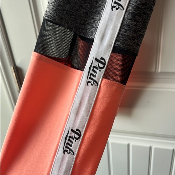 PINK Victoria's Secret Gray and Pink Leggings Full-Length Stretch - Picture 2 of 3